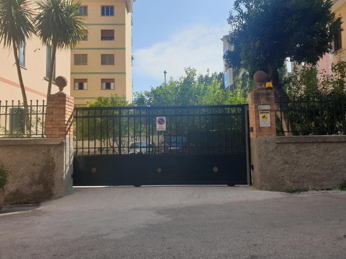 Doralice Comfort House Free Private Parking Villa Salerno Exterior photo